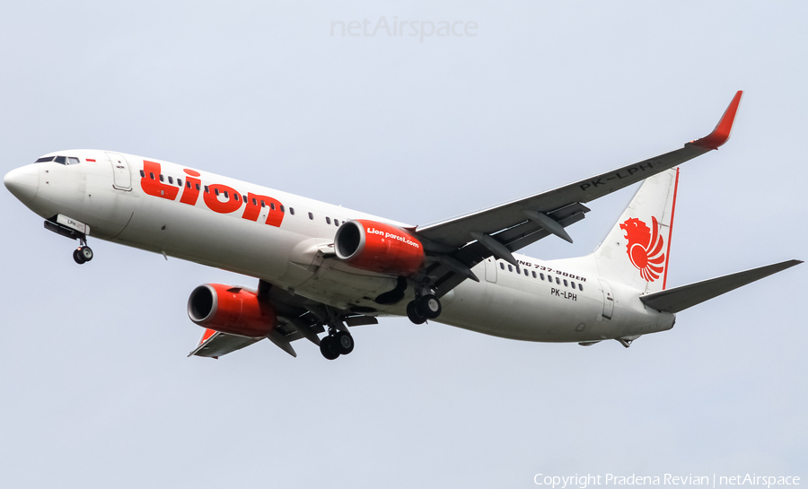 Lion Air Boeing 737-9GP(ER) (PK-LPH) | Photo 459811