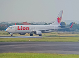 Lion Air Boeing 737-9GP(ER) (PK-LPI) at  Adisumarmo International, Indonesia