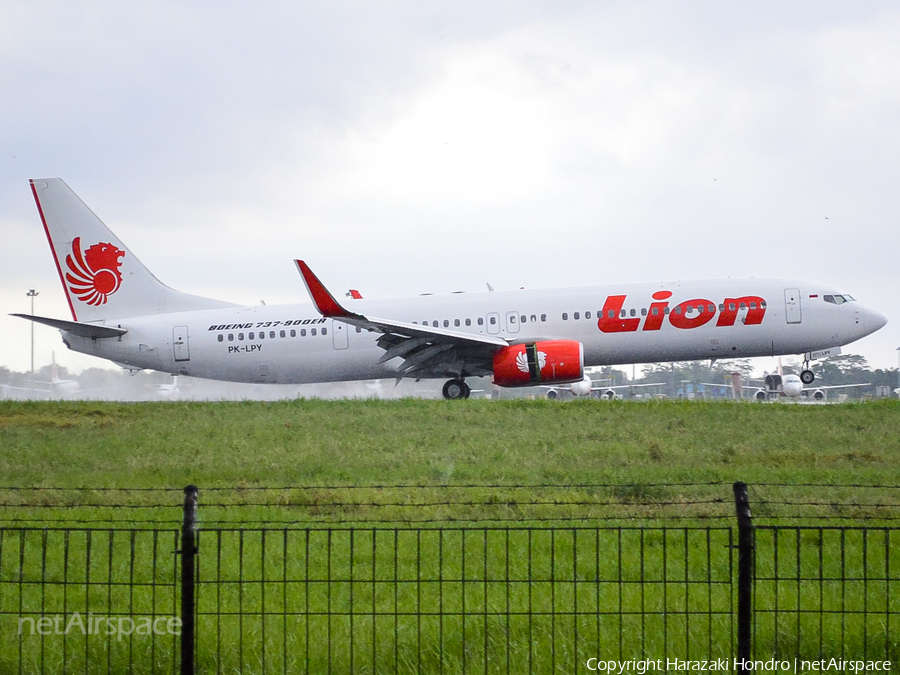 Lion Air Boeing 737-9GP(ER) (PK-LPY) | Photo 409780