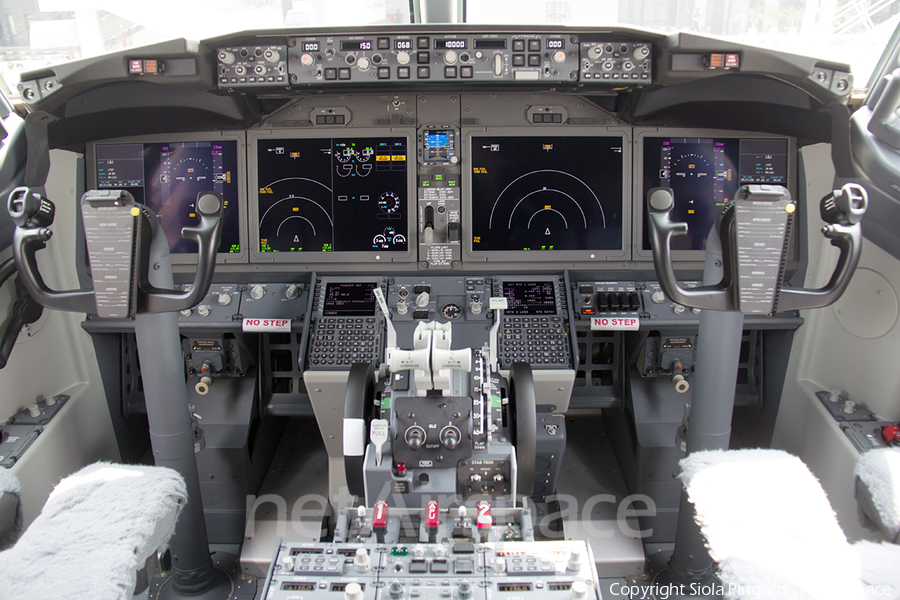 Lion Air Boeing 737-8 MAX (PK-LQJ) | Photo 357565
