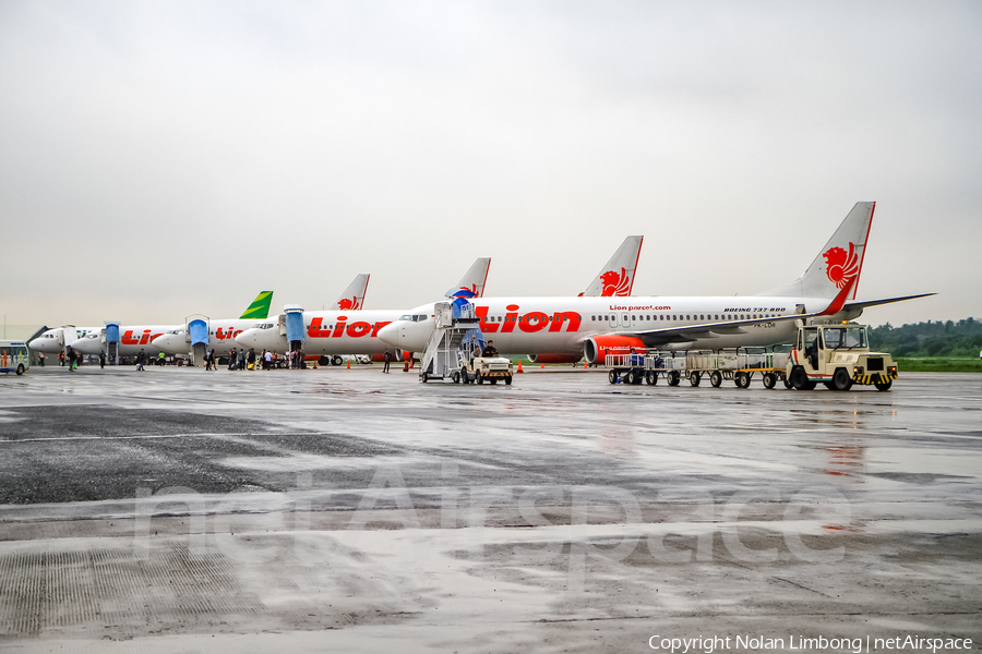 Lion Air Boeing 737-9GP(ER) (PK-LQR) | Photo 440945