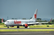 Lion Air Boeing 737-9GP(ER) (PK-LQT) at  Adisumarmo International, Indonesia