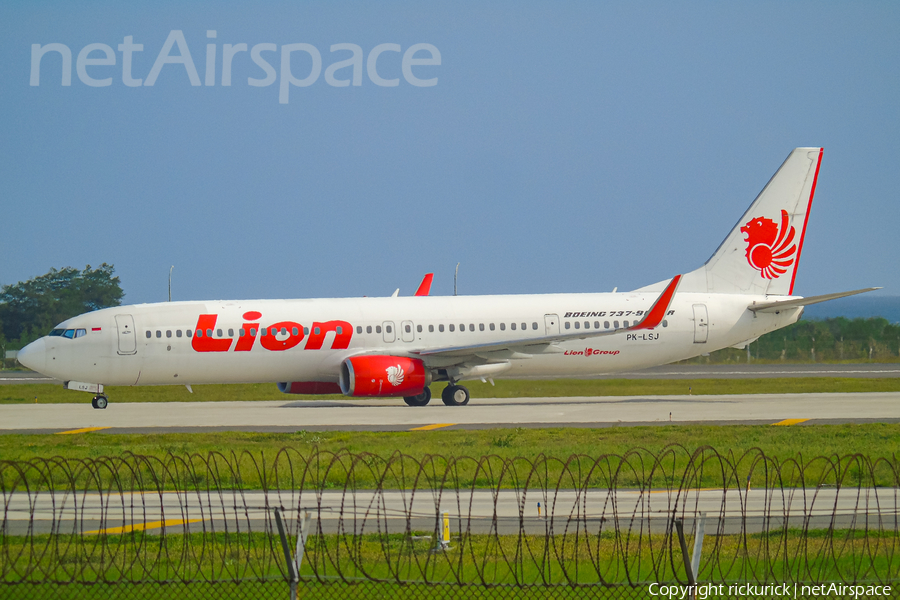 Lion Air Boeing 737-9GP(ER) (PK-LSJ) | Photo 549417