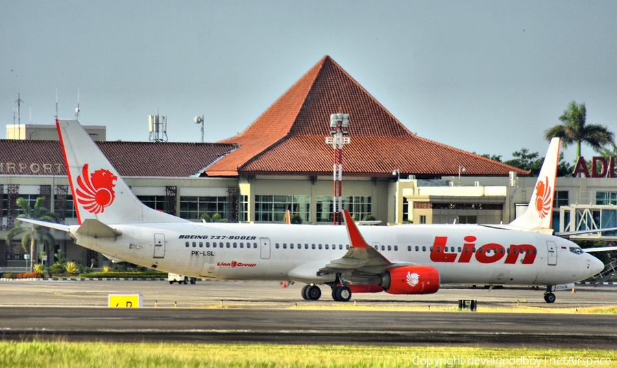 Lion Air Boeing 737-9GP(ER) (PK-LSL) | Photo 405182