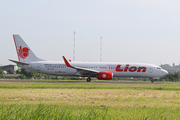Lion Air Boeing 737-9GP(ER) (PK-LSR) at  Adisumarmo International, Indonesia