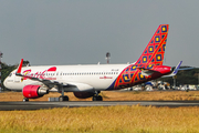 Batik Air Airbus A320-214 (PK-LUR) at  Adisumarmo International, Indonesia