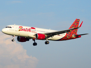 Batik Air Airbus A320-214 (PK-LUU) at  Banda Aceh - Sultan Iskandar Muda International, Indonesia