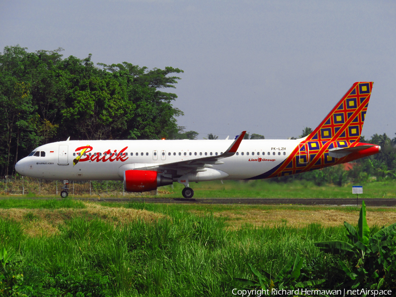 Batik Air Airbus A320-214 (PK-LZH) | Photo 365670