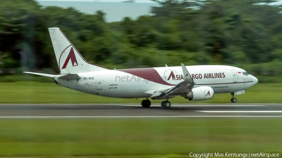 Asia Cargo Airlines Boeing 737-3H4(SF) (PK-MGZ) | Photo 483215