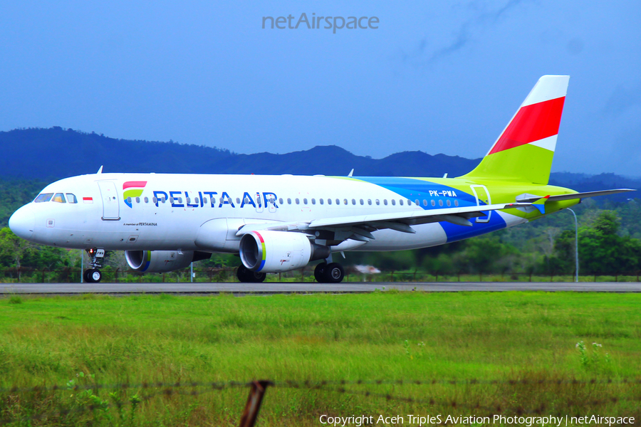 Pelita Air Service Airbus A320-214 (PK-PWA) | Photo 632408