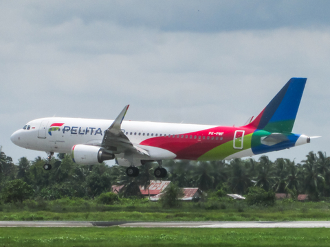 Pelita Air Service Airbus A320-214 (PK-PWF) at  Pontianak - Supadio International, Indonesia