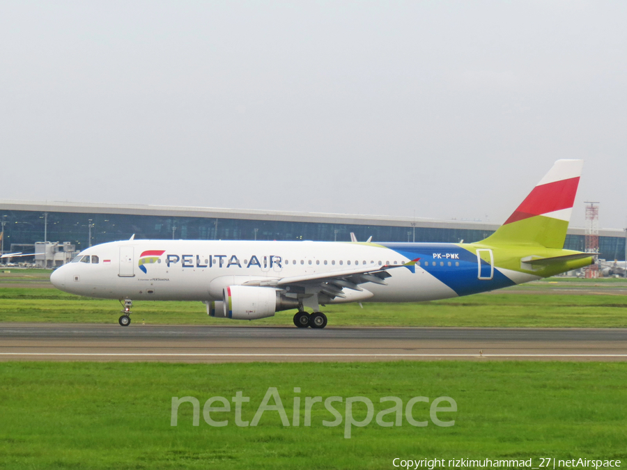 Pelita Air Service Airbus A320-214 (PK-PWK) | Photo 613019