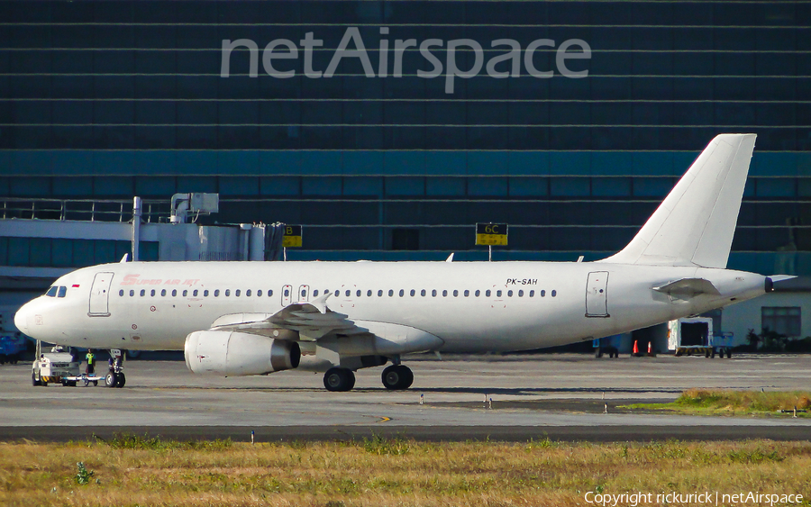 Super Air Jet Airbus A320-232 (PK-SAH) | Photo 576801