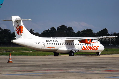 Wings Air ATR 72-500 (PK-WFI) at  Syamsudin Noor International, Indonesia