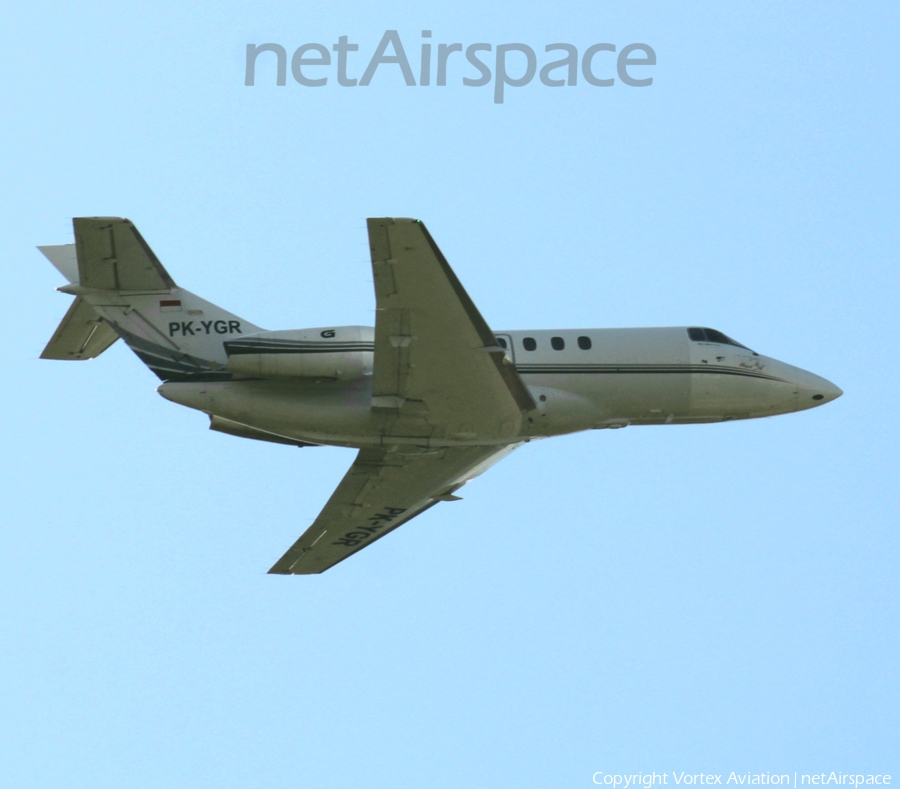 Tri-M.G Intra Asia Airlines Raytheon Hawker 800XPi (PK-YGR) | Photo 516383