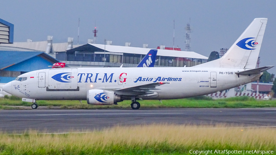 Tri-M.G Intra Asia Airlines Boeing 737-33A(SF) (PK-YGW) | Photo 406055