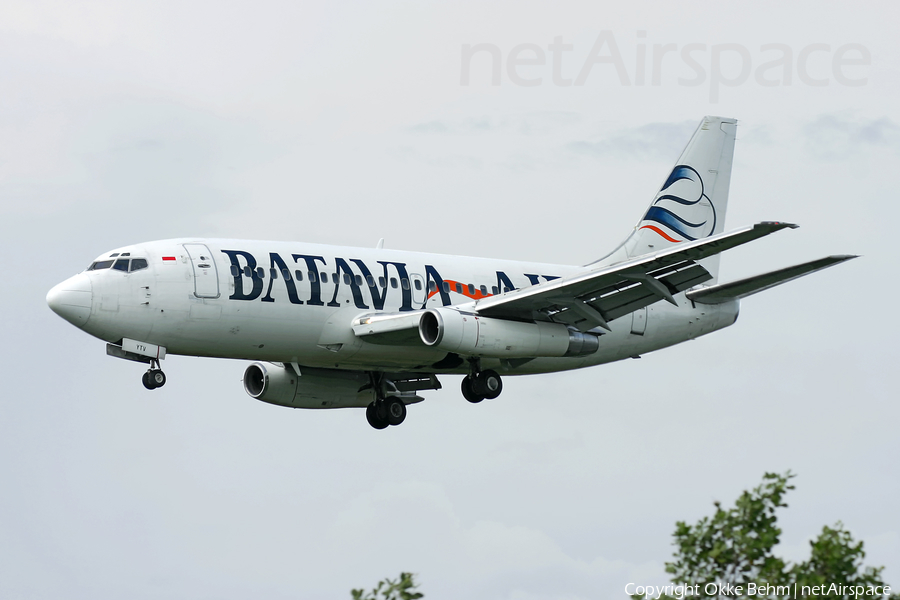 Batavia Air Boeing 737-2M8(Adv) (PK-YTV) | Photo 130599