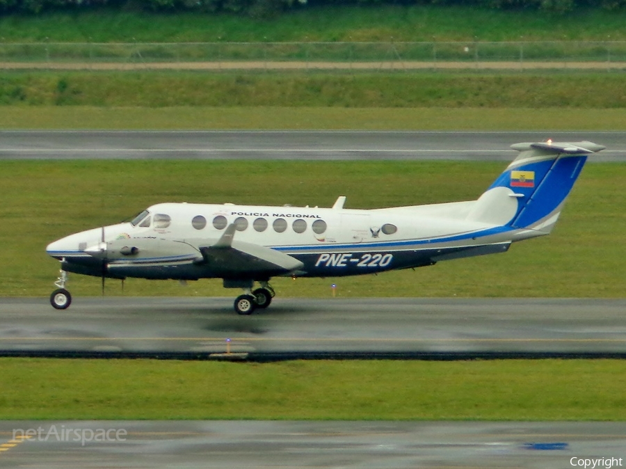 Ecuador - Policia Nacional Beech King Air 350 (PNE-220) | Photo 39118