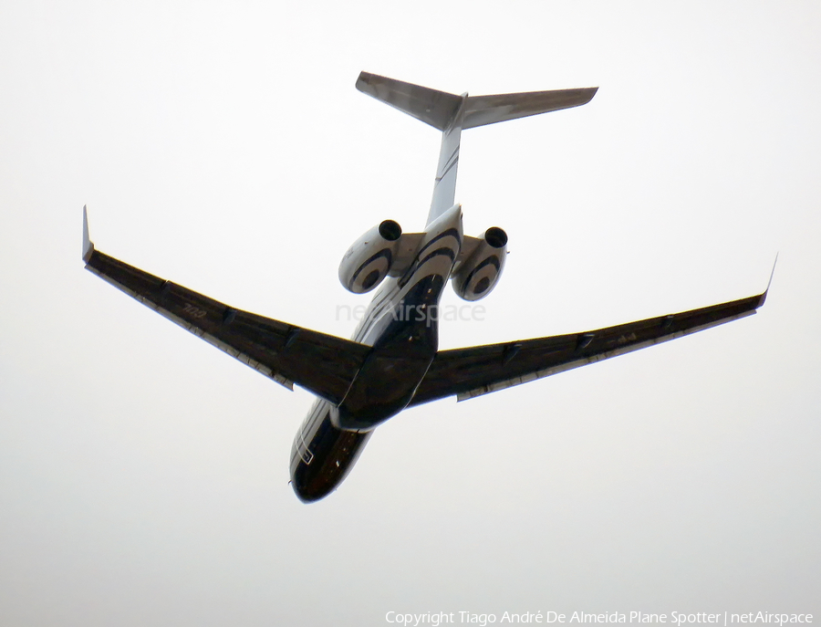 (Private) Bombardier BD-700-1A10 Global 6000 (PP-GUL) | Photo 520633