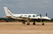 Uirapuru Taxi Areo Piper PA-31T Cheyenne II (PP-LCQ) at  Teresina - Senador Petrônio Portella, Brazil