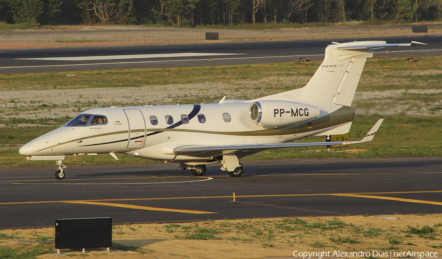 TAM Aviacao Executiva Embraer EMB-505 Phenom 300 (PP-MCG) | Photo 497815