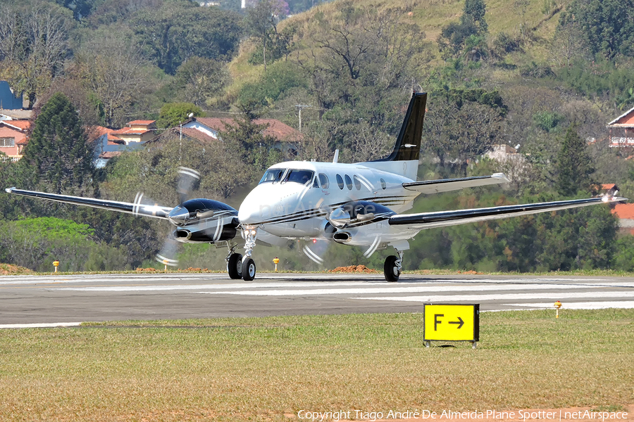 (Private) Beech C90GT King Air (PP-MZP) | Photo 474480