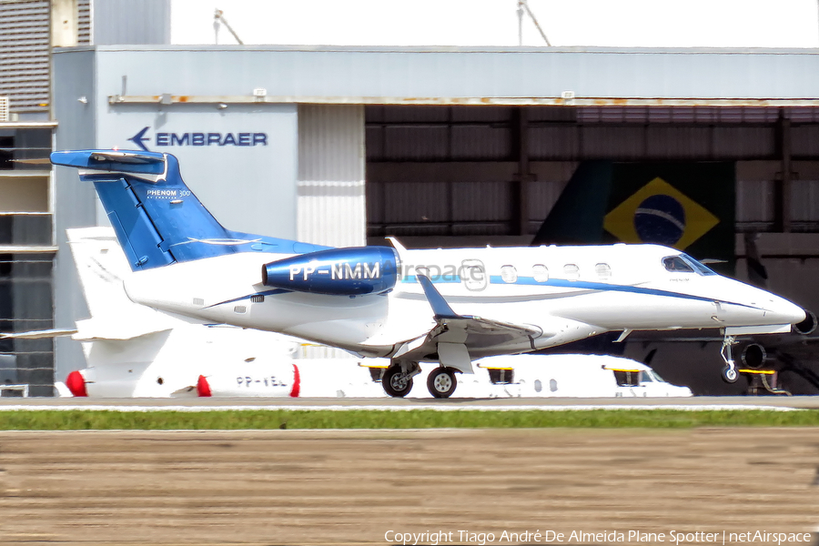 (Private) Embraer EMB-505 Phenom 300 (PP-NMM) | Photo 555823