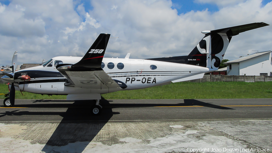 (Private) Beech King Air B200GT (PP-OEA) | Photo 346553