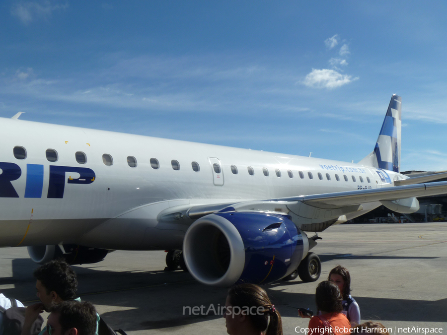 TRIP Linhas Aereas Embraer ERJ-190LR (ERJ-190-100LR) (PP-PJP) | Photo 5745