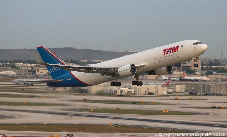 TAM Cargo Boeing 767-346F(ER) (PR-ACO) | Photo 407501