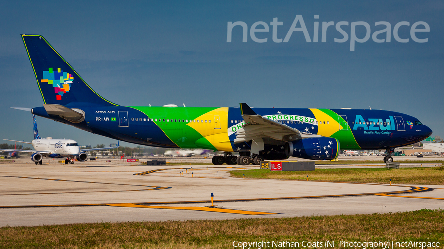 Azul Linhas Aereas Brasileiras Airbus A330-243 (PR-AIV) | Photo 308289