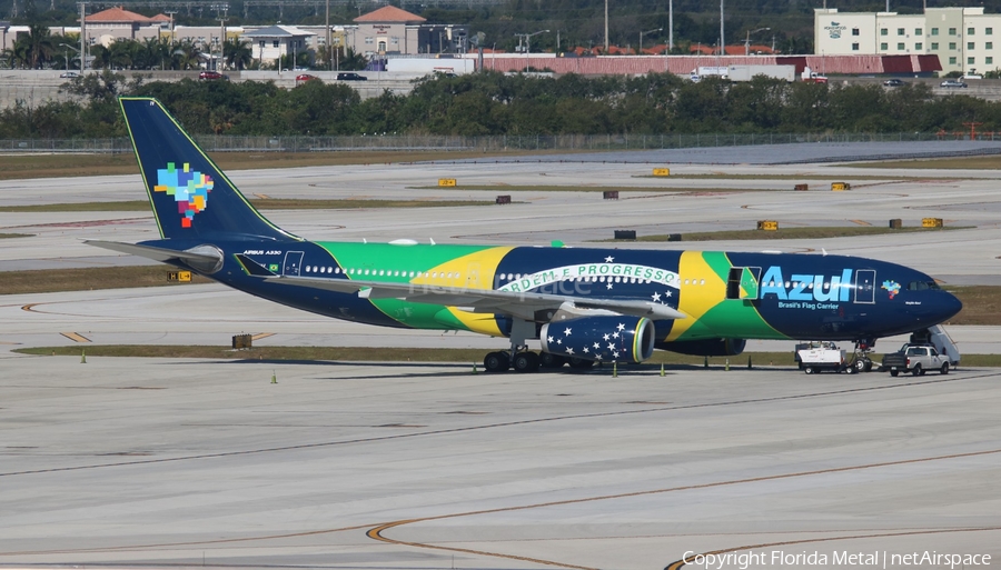 Azul Linhas Aereas Brasileiras Airbus A330-243 (PR-AIV) | Photo 407510