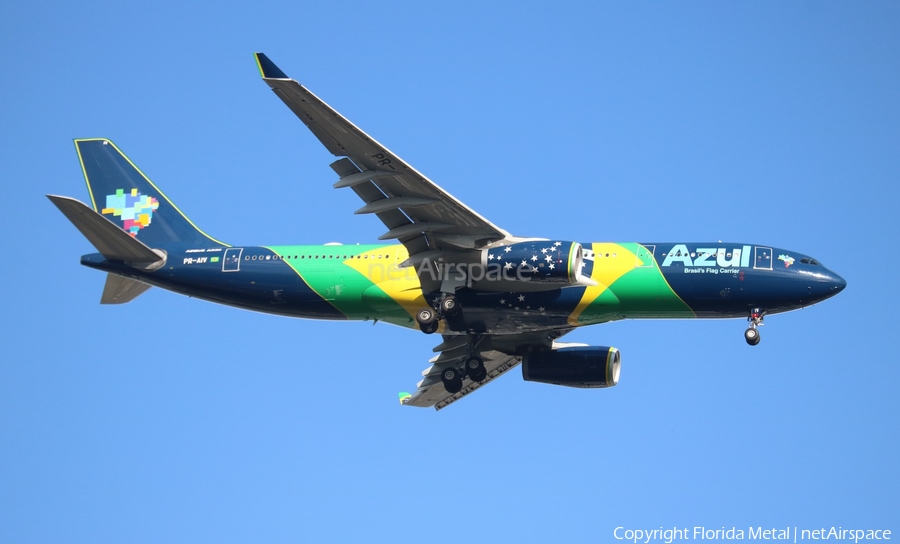 Azul Linhas Aereas Brasileiras Airbus A330-243 (PR-AIV) | Photo 407509