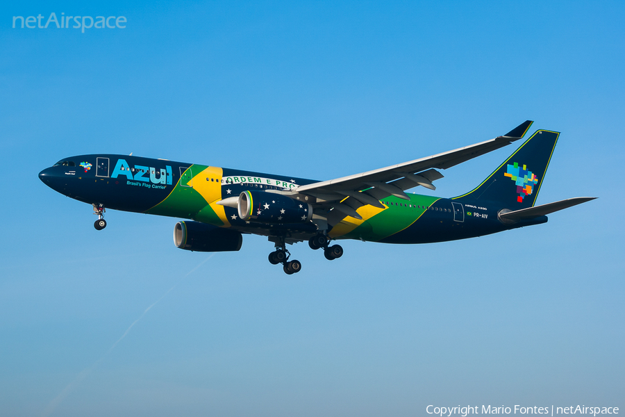 Azul Linhas Aereas Brasileiras Airbus A330-243 (PR-AIV) | Photo 365357
