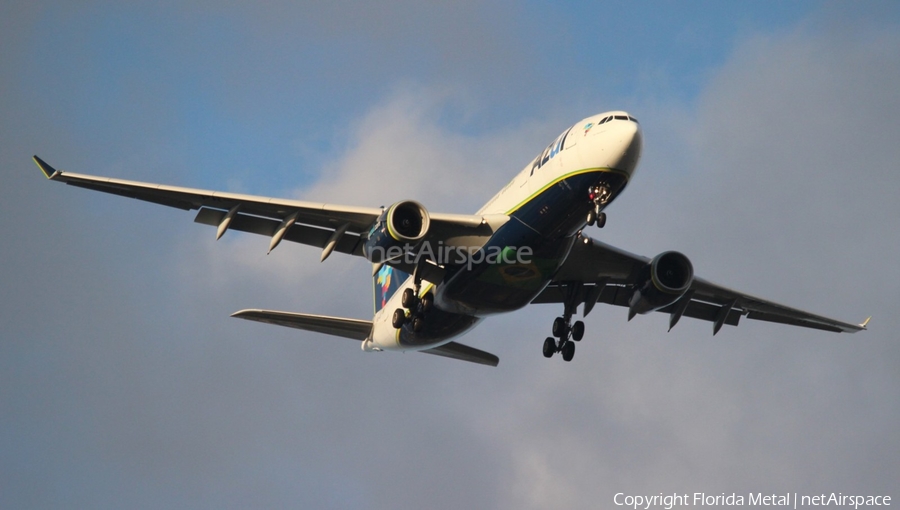 Azul Linhas Aereas Brasileiras Airbus A330-243 (PR-AIY) | Photo 299693