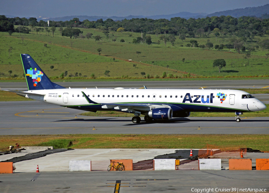 Azul Linhas Aereas Brasileiras Embraer ERJ-195AR (ERJ-190-200 IGW) (PR-AUD) | Photo 145354