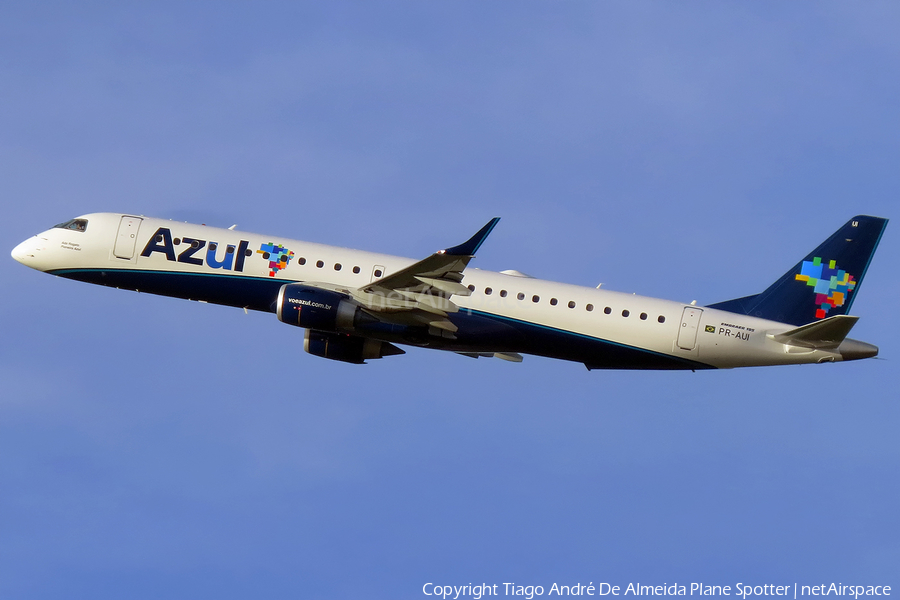 Azul Linhas Aereas Brasileiras Embraer ERJ-195AR (ERJ-190-200 IGW) (PR-AUI) | Photo 391384