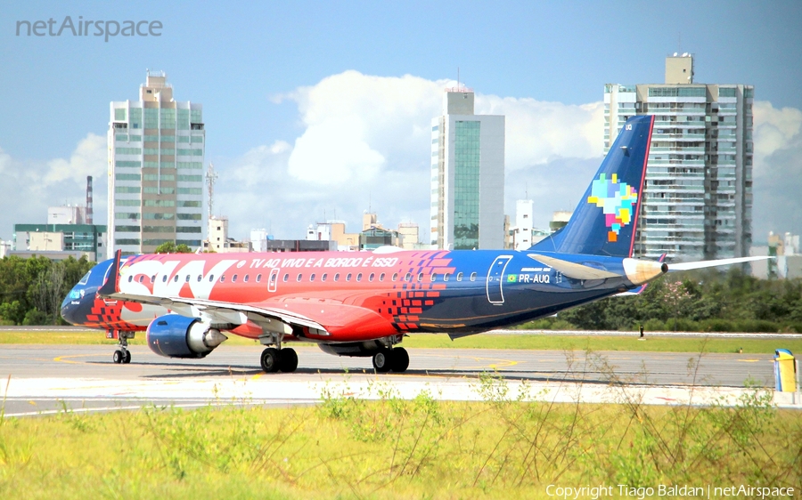 Azul Linhas Aereas Brasileiras Embraer ERJ-195AR (ERJ-190-200 IGW) (PR-AUQ) | Photo 333317