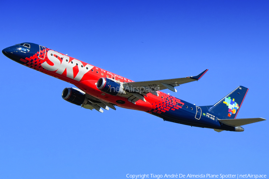 Azul Linhas Aereas Brasileiras Embraer ERJ-195AR (ERJ-190-200 IGW) (PR-AUQ) | Photo 372645