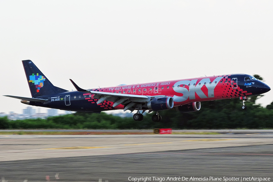 Azul Linhas Aereas Brasileiras Embraer ERJ-195AR (ERJ-190-200 IGW) (PR-AUQ) | Photo 442786