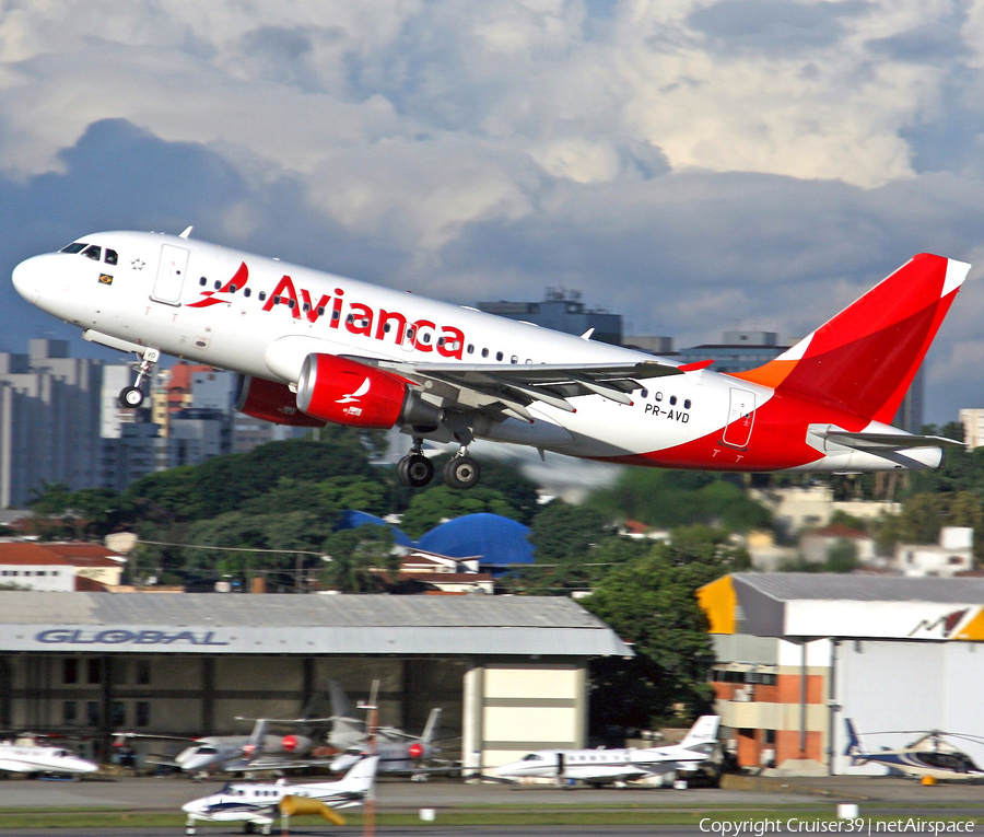 Avianca Brazil (Oceanair) Airbus A319-115 (PR-AVD) | Photo 143897