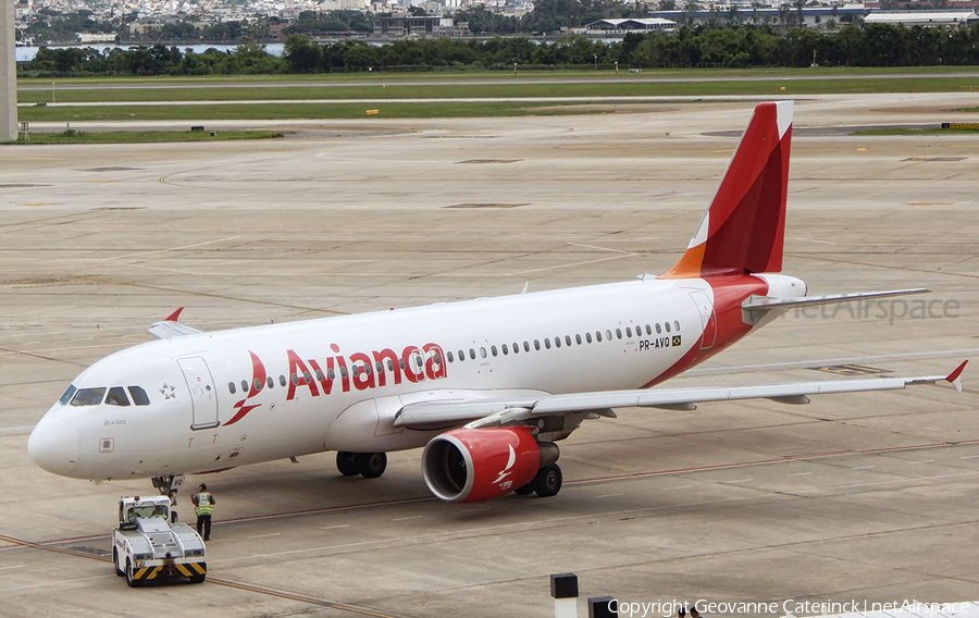 Avianca Brazil (Oceanair) Airbus A320-214 (PR-AVQ) | Photo 333645