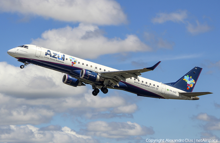 Azul Linhas Aereas Brasileiras Embraer ERJ-195AR (ERJ-190-200 IGW) (PR-AXO) | Photo 496139
