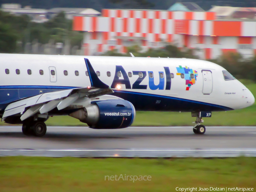 Azul Linhas Aereas Brasileiras Embraer ERJ-195AR (ERJ-190-200 IGW) (PR-AXP) | Photo 378647