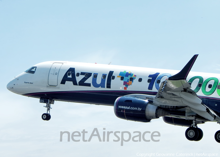 Azul Linhas Aereas Brasileiras Embraer ERJ-195AR (ERJ-190-200 IGW) (PR-AXS) | Photo 393249