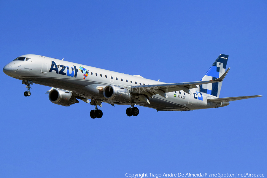Azul Linhas Aereas Brasileiras Embraer ERJ-195AR (ERJ-190-200 IGW) (PR-AXV) | Photo 386216