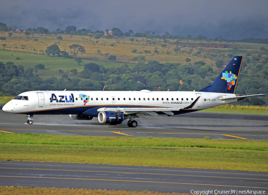 Azul Linhas Aereas Brasileiras Embraer ERJ-195LR (ERJ-190-200LR) (PR-AYB) | Photo 145371