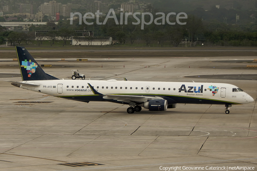 Azul Linhas Aereas Brasileiras Embraer ERJ-195AR (ERJ-190-200 IGW) (PR-AYD) | Photo 393461