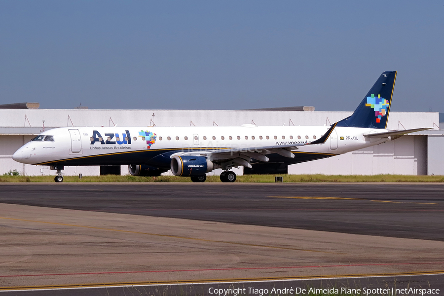 Azul Linhas Aereas Brasileiras Embraer ERJ-195AR (ERJ-190-200 IGW) (PR-AYL) | Photo 679148