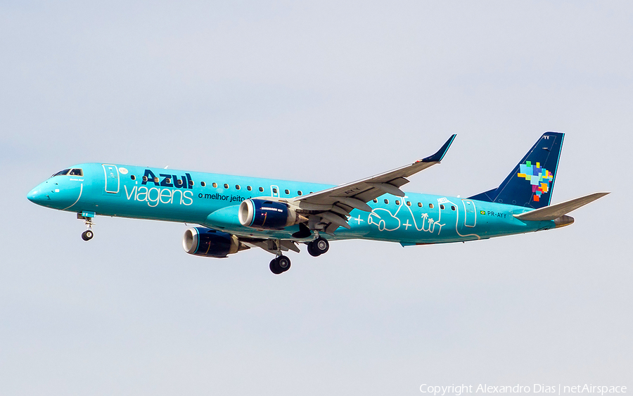 Azul Linhas Aereas Brasileiras Embraer ERJ-195AR (ERJ-190-200 IGW) (PR-AYY) | Photo 524083